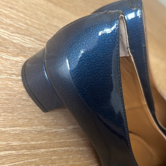 J.Renee Blue Flats with Bow Detail - Picture 9 of 12